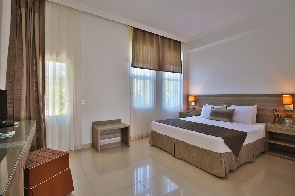 Palm Bay Beach Hotel Emecik エクステリア 写真