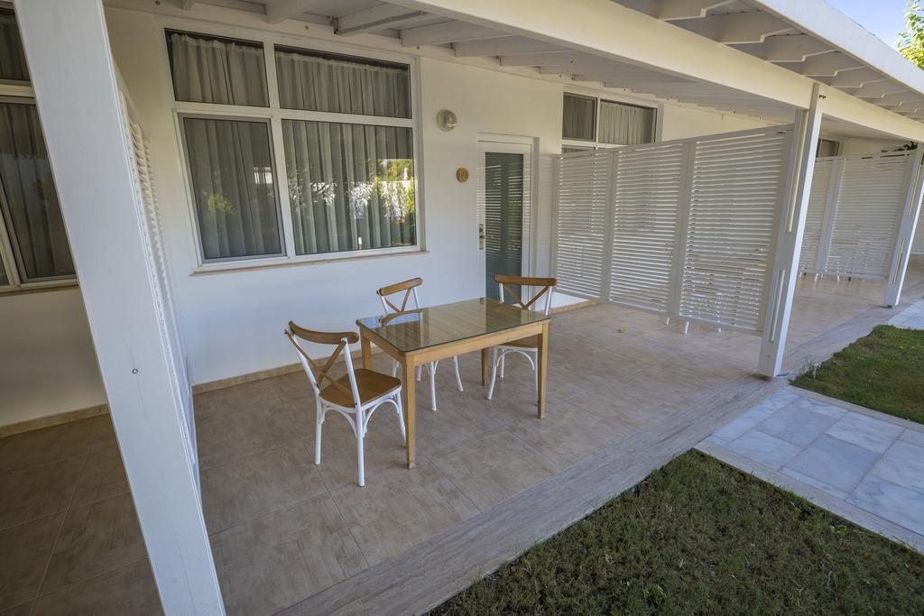 Palm Bay Beach Hotel Emecik エクステリア 写真